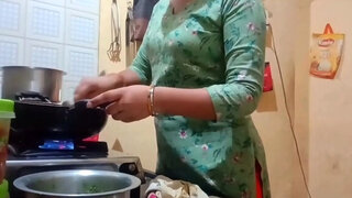 amateur,arab,big ass,cosplay,cumshot,exclusive,fucking,hot wife,husband,indian,kitchen,mature,milf,mom,sex,verified