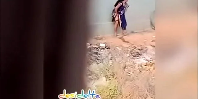 aunty,desi,femdom,outdoor,pussy