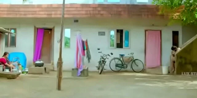 aunty,desi,hot,indian,tamil,young