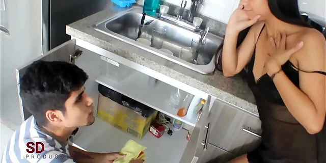 amateur,blowjob,brunette,cum,game,hindi,homemade,masturbating,plumber,sex,spanish,stepmom,teen,voyeur
