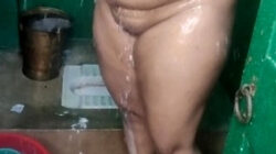 amateur,bathroom,bbw,bhabhi,big ass,big tits,desi,dream,exclusive,housewife,indian,mom,sex,shower,solo,verified,young,